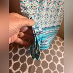 Colorful Sleeveless V Photo 10