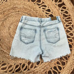 American Eagle  Size 4 Mom Shorts Light Wash Thrashed Holes Pockets Denim Shorts Photo 1