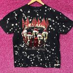 Def Leppard we all need Christmas bleach dye rock Tshirt size large Photo 0