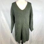 Green vneck dropped shoulder ribbed knit sweater dress size small Photo 2