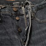 Old Navy  High-Rise Curvy Straight Secret-Slim Pockets Cropped Mom Jeans PETITE Photo 5