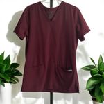 FIGS  Casma Three-Pocket Scrub Top Size‎ XS Burgundy Maroon Photo 1