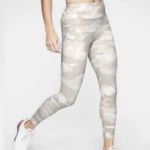 Athleta 𝅺 Contender Tight 7/8 Athletic Workout Legging White Camo Size Medium M Photo 5