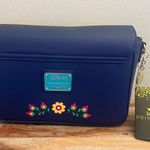 Lounge Fly Disney Snow White and the Seven Dwarves Folk Character Crossbody Bag Photo 4