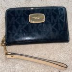 Michael Kors Micheal Kors Logo Wallet Photo 2