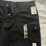 Lee Women's Flex-to-Go Bermuda Short Mid Rise Size 20W Black NWT Photo 2