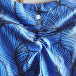 NWOT JALA BLACK AND BLUE LEAF/FLORAL PRINT WORKOUT LEGGINGS Photo 3