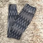 Nike Grey Chevron Workout Leggings Photo 3