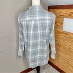 Old Navy The Classic Shirt Grey Plaid Button Up Flannel Shirt Medium Photo 2