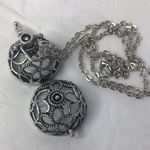 Essential oil filigree diffuser necklace silver tone 20" chain Photo 4