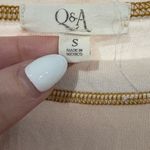 Q&A  Western Beige Whiskey Graphic T Shirt- Size Small Photo 2