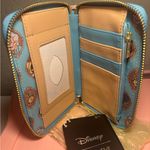 Lounge Fly Disney Pinocchio Wood Frame Wallet Photo 6