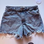Wrangler ‎ Mid-Rise Vintage Denim Shorts Frayed Hem Light Wash Blue Size 8 Photo 0