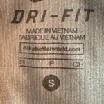 Nike Dri-FIT Black and Gray Camouflage capris length Leggings size small Photo 6