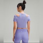 Lululemon NWT  shoulder Cut Out Yoga T-shirt lavender size 6 Photo 1