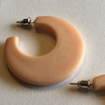 Vintage Retro Light Pale Pink Marbled Boho Hoop Pierced Earrings Photo 4