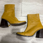 ALOHAS  Boots Photo 0