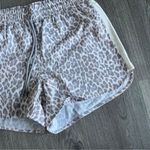 Johnny Was NWT Calme White Grey Multi Animal Print Elastic Waist Shorts Sz Large Photo 5