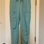 Fabletics  Scrubs Photo 1