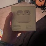 Apple Air Pod Pros Photo 3