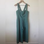 Gal Meets Glam  Nicole Square Neck Jumpsuit green size 6 Photo 3