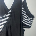 Amazon Chic Black and White Striped Tankini sporty swimsuit bikini top Photo 5