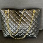 ⚠️ Clearance NWT Quilted black tote bag with golden chain faux leather Photo 2
