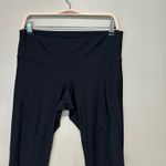 Under Armour  black heat gear compression leggings  Photo 1