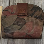 Liz Claiborne  Floral Wallet Coin Purse‎ Small Brown Canvas Zip Closure Photo 0