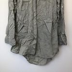 Anthropologie HOLDING HORSES  Sunwashed Tunic Top Green Long Sleeve Button Down Photo 3