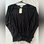 Evereve NWT Layla Black Lightweight Smocked Top size small Photo 2