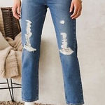 Levi's NWOT  wedgie straight ripped jeans size 31 Photo 0