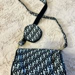 Handbag With Matching Change Purse Photo 10