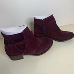 Isaac Mizrahi NIB , maroon booties size 8 Photo 3