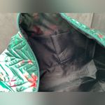 Lightweight spacious travel bag💚❤️🤍 Green Photo 4