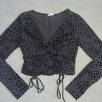 Le lis Long Sleeve Gray And Black Cheetah Print Wrap Top Ruched Sides Sz Sm Photo 0