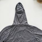 Vuori Halo Performance Hoodie Size Large PLEASE READ Photo 8