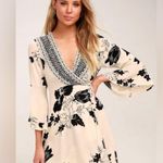 Billabong Women’s Dress Mini Ivory Black Floral Crossover Vneck Flare Sleeves M Photo 0