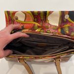 Hamiroo Women’s Colorful Abstract Handbag OS Textured Faux Leather Gold Photo 4