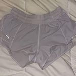 Lululemon Hotty Hot Short 2.5” Photo 0