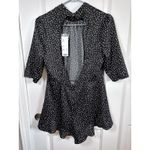 Urban Outfitters Tonya Crepe keyhole playsuit Romper Size M NWT Photo 4