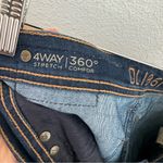 DL1961  Roxy Kick Flare Dark Blue Wash Denim Jean Women’s Size 27 Stretch Midrise Photo 9