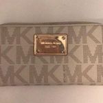 Michael Kors wallet  Photo 0