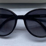 Chloe Sunglasses Womens Black Frames Dark Lenses‎ Comes Tortoise Style W COA Photo 0