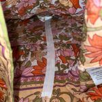 Mittoshop  medium women's white floral v neck top with zipper back elastic sleeve Photo 7