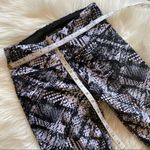 Donna Karan  Active cropped Leggings Pants pattern black‎ white women’s Small Photo 2