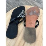 Mystique Boutique MYSTIQUE Women's Black Jeweled Florence Shell Stone Thong Sandals Size 7 Photo 1