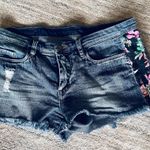 BLANK NYC  Floral Jean Shorts Size 29 Photo 0