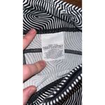 Nike Women’s  Zen Epic Run Cropped black and white leggings geometric workout Photo 5