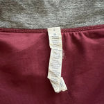 Lululemon Women’s Red Plaid Run Speed Short EUC size 4 Rare Photo 4